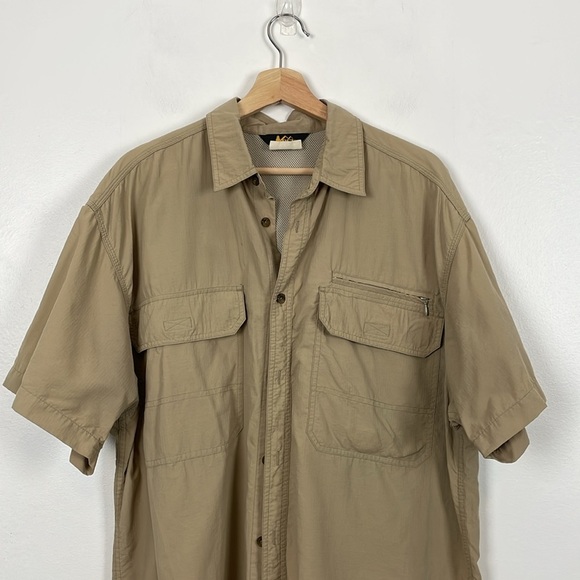 REI Mens L Shirt Vented Short Sleeve Hiking Fishing Front Pocket Button down Top - Picture 4 of 11